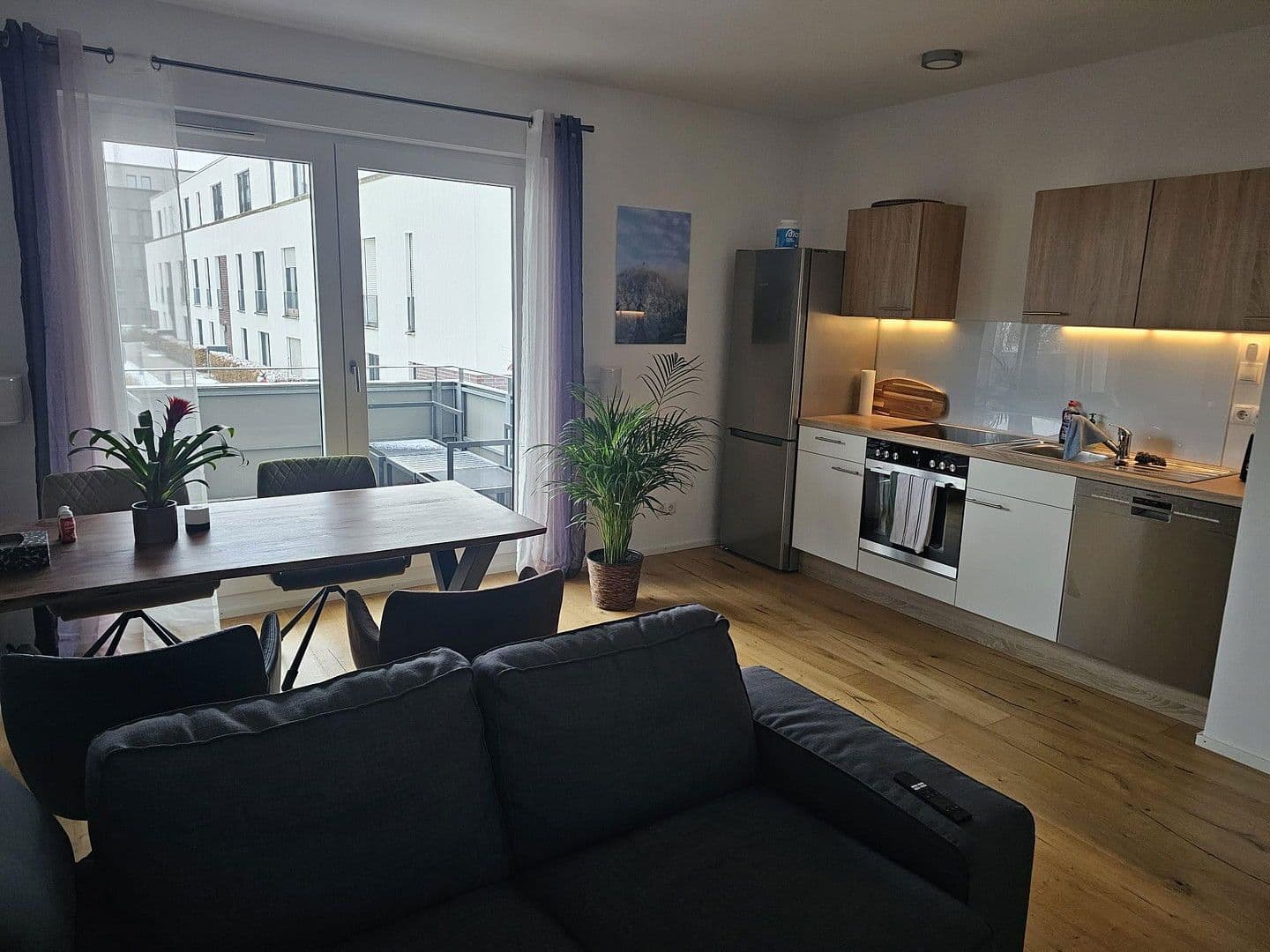 Pronájem bytu 2+1 51 m², Köln, Severní Porýní-Vestfálsko Pronájem bytu 2+1 51 m², Köln, Severní Porýní-Vestfálsko
