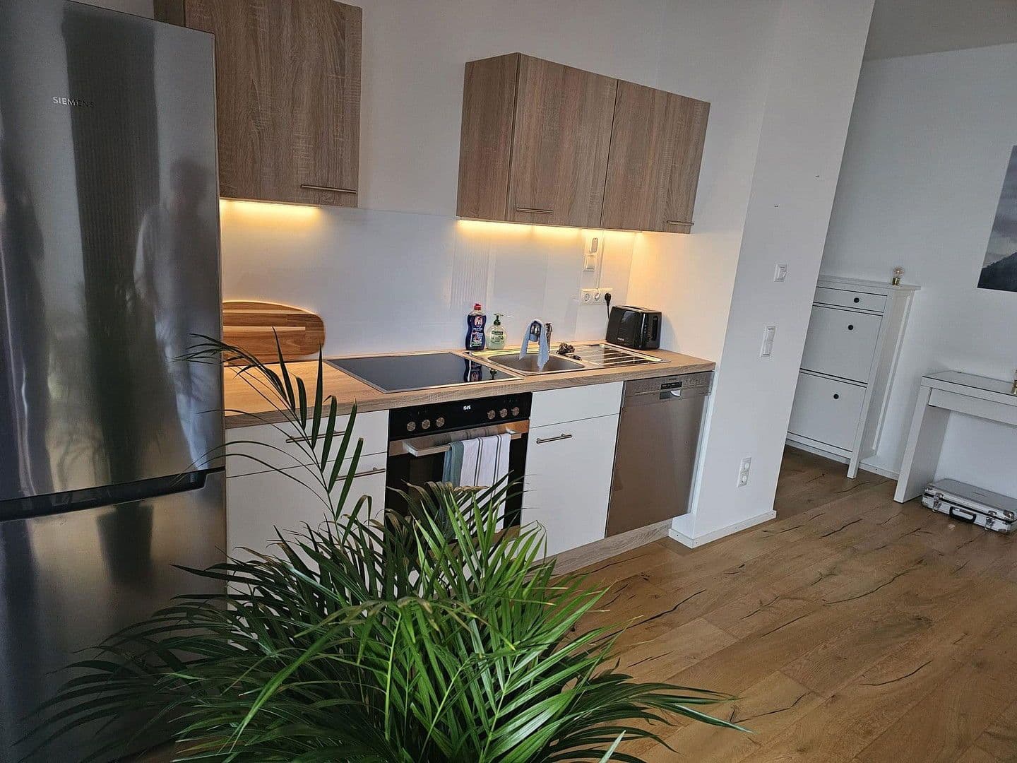 Pronájem bytu 2+1 51 m², Köln, Severní Porýní-Vestfálsko Pronájem bytu 2+1 51 m², Köln, Severní Porýní-Vestfálsko