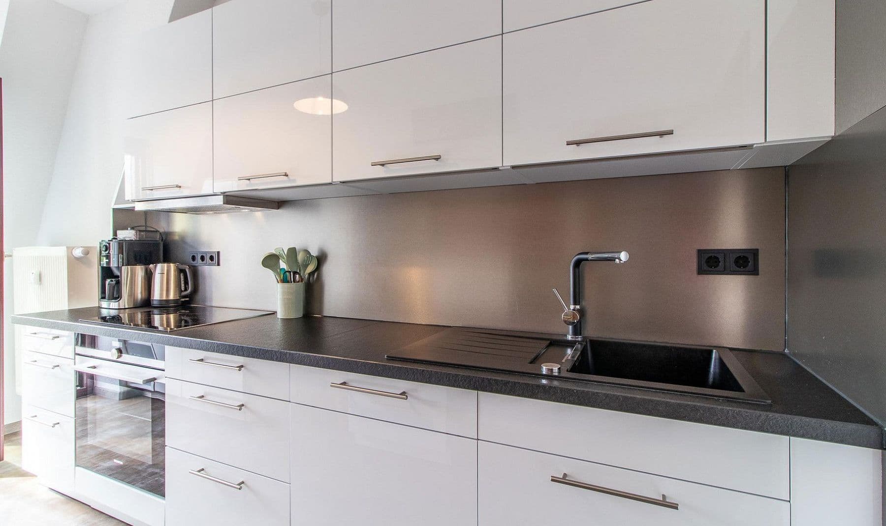 Pronájem bytu 2+1 50 m², Leipziger Straße 61, Cvikov, Sasko Pronájem bytu 2+1 50 m², Leipziger Straße 61, Cvikov, Sasko