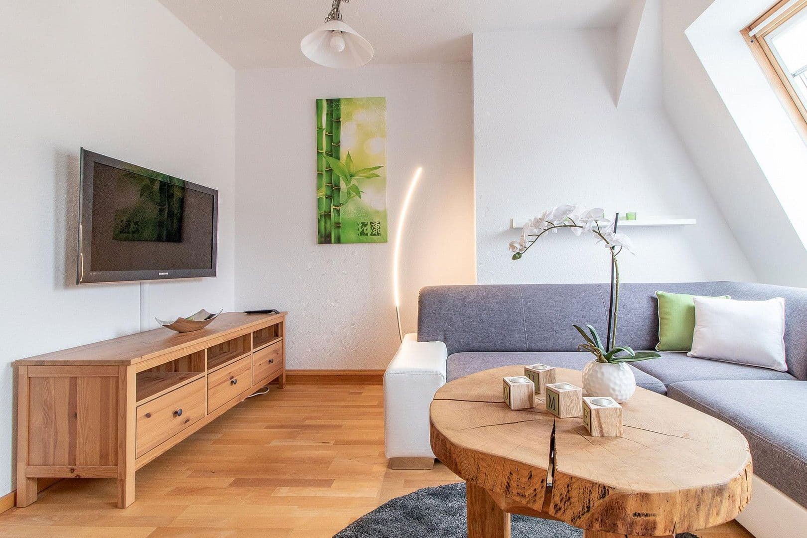 Pronájem bytu 2+1 50 m², Leipziger Straße 61, Cvikov, Sasko Pronájem bytu 2+1 50 m², Leipziger Straße 61, Cvikov, Sasko