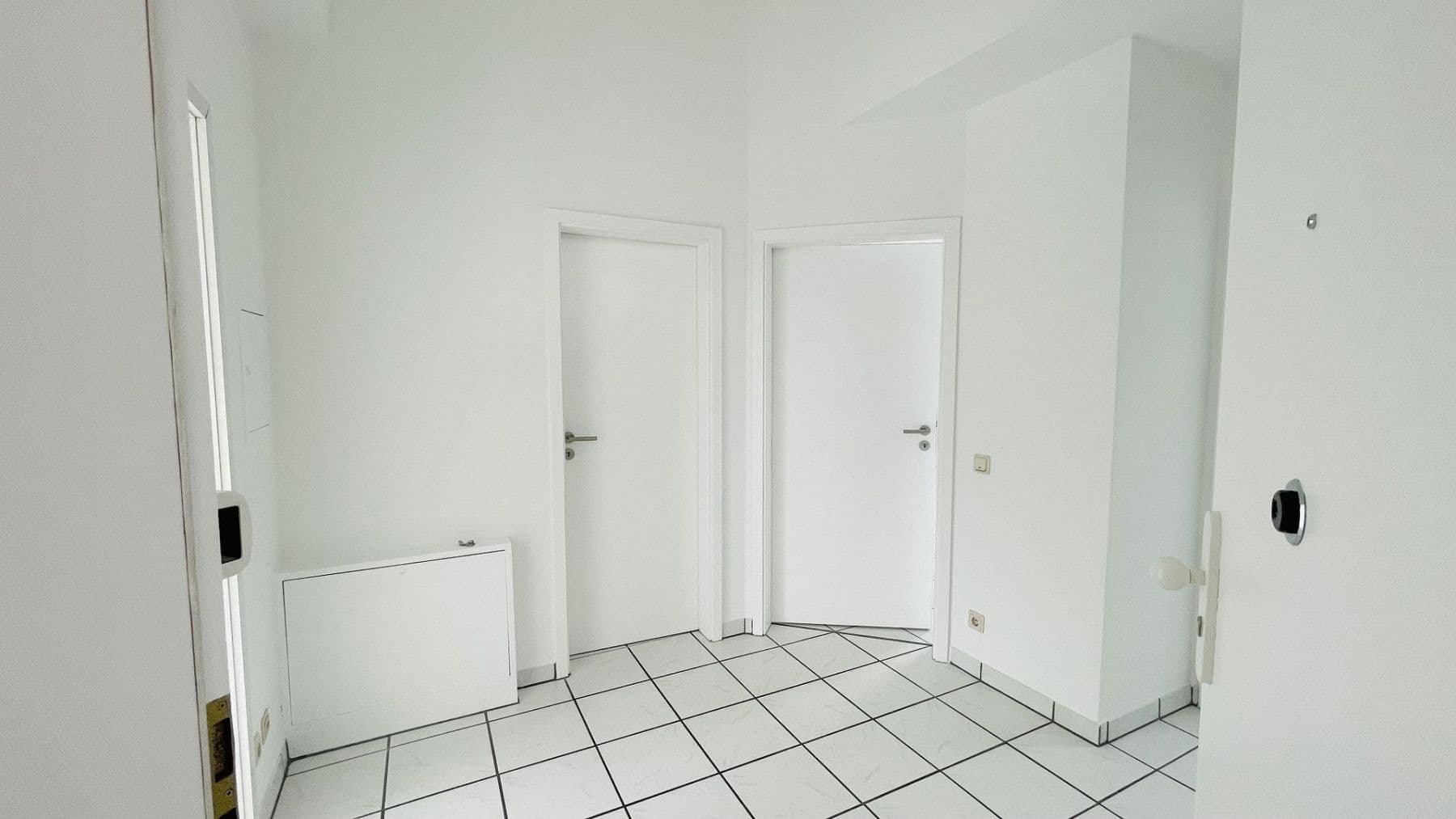 Pronájem bytu 3+1 107 m², Köln, Severní Porýní-Vestfálsko Pronájem bytu 3+1 107 m², Köln, Severní Porýní-Vestfálsko