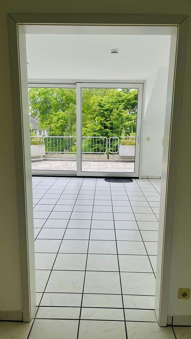 Pronájem bytu 3+1 107 m², Köln, Severní Porýní-Vestfálsko Pronájem bytu 3+1 107 m², Köln, Severní Porýní-Vestfálsko