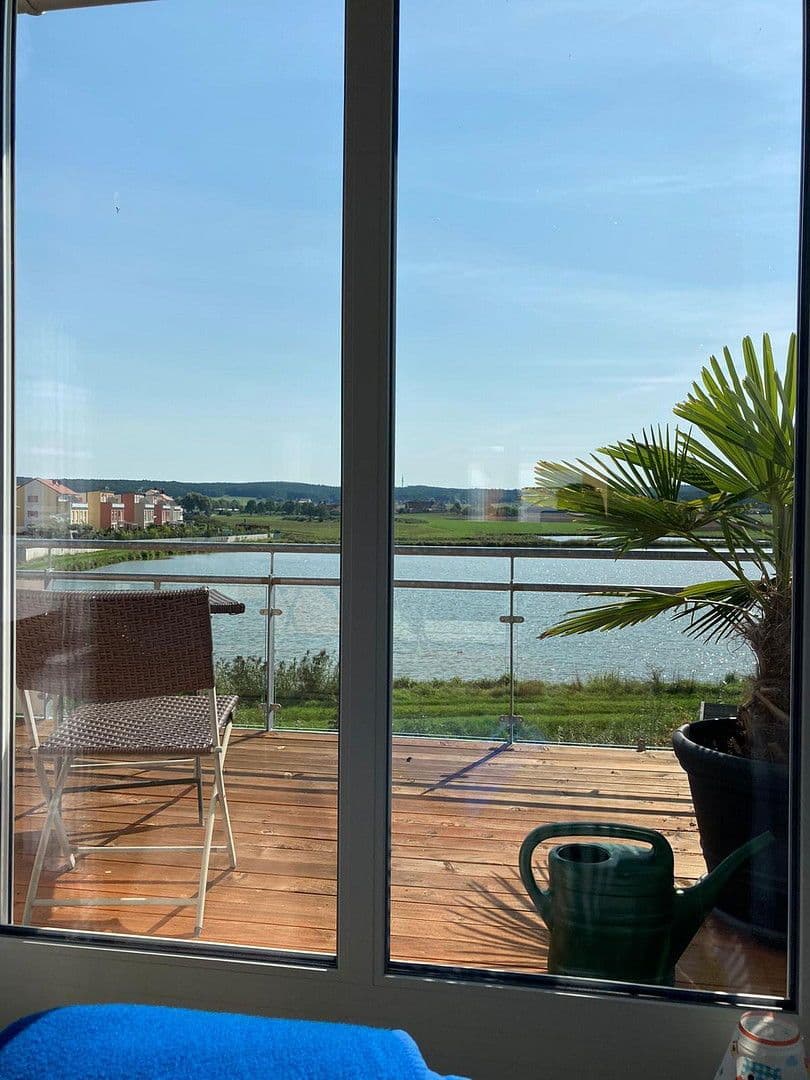 Prodej domu 164 m², pozemek 430 m², Reuthseering 202, Adelsdorf, Bavorsko Prodej domu 164 m², pozemek 430 m², Reuthseering 202, Adelsdorf, Bavorsko