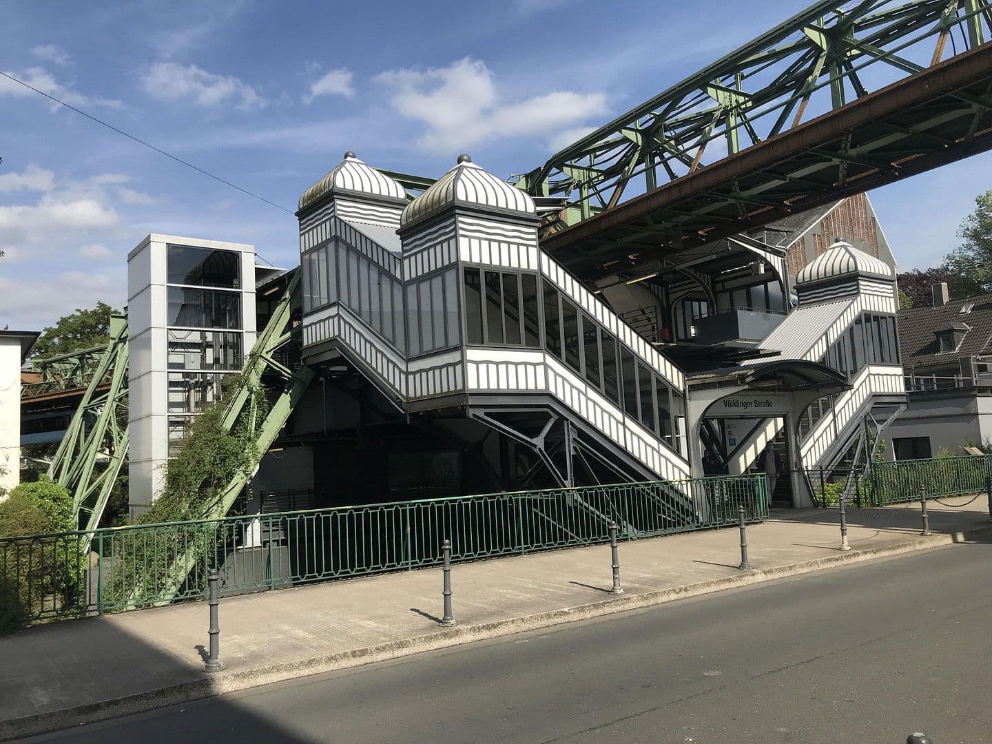 Pronájem bytu 3+kk 111 m², Gronaustraße 35, Wuppertal, Severní Porýní-Vestfálsko Pronájem bytu 3+kk 111 m², Gronaustraße 35, Wuppertal, Severní Porýní-Vestfálsko