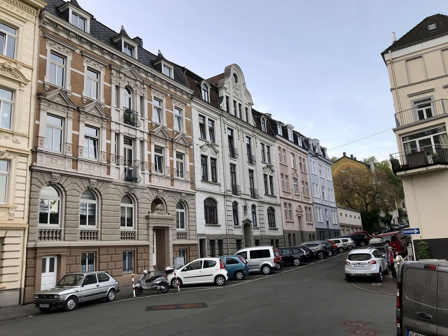 Pronájem bytu 3+kk 111 m², Gronaustraße 35, Wuppertal, Severní Porýní-Vestfálsko Pronájem bytu 3+kk 111 m², Gronaustraße 35, Wuppertal, Severní Porýní-Vestfálsko