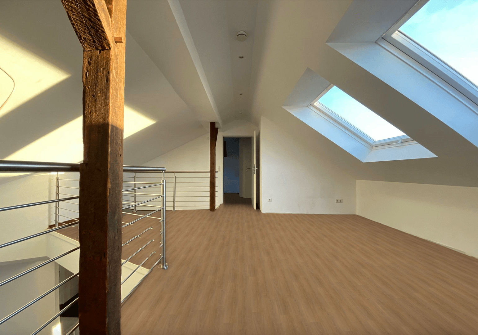 Pronájem bytu 3+kk 111 m², Gronaustraße 35, Wuppertal, Severní Porýní-Vestfálsko Pronájem bytu 3+kk 111 m², Gronaustraße 35, Wuppertal, Severní Porýní-Vestfálsko