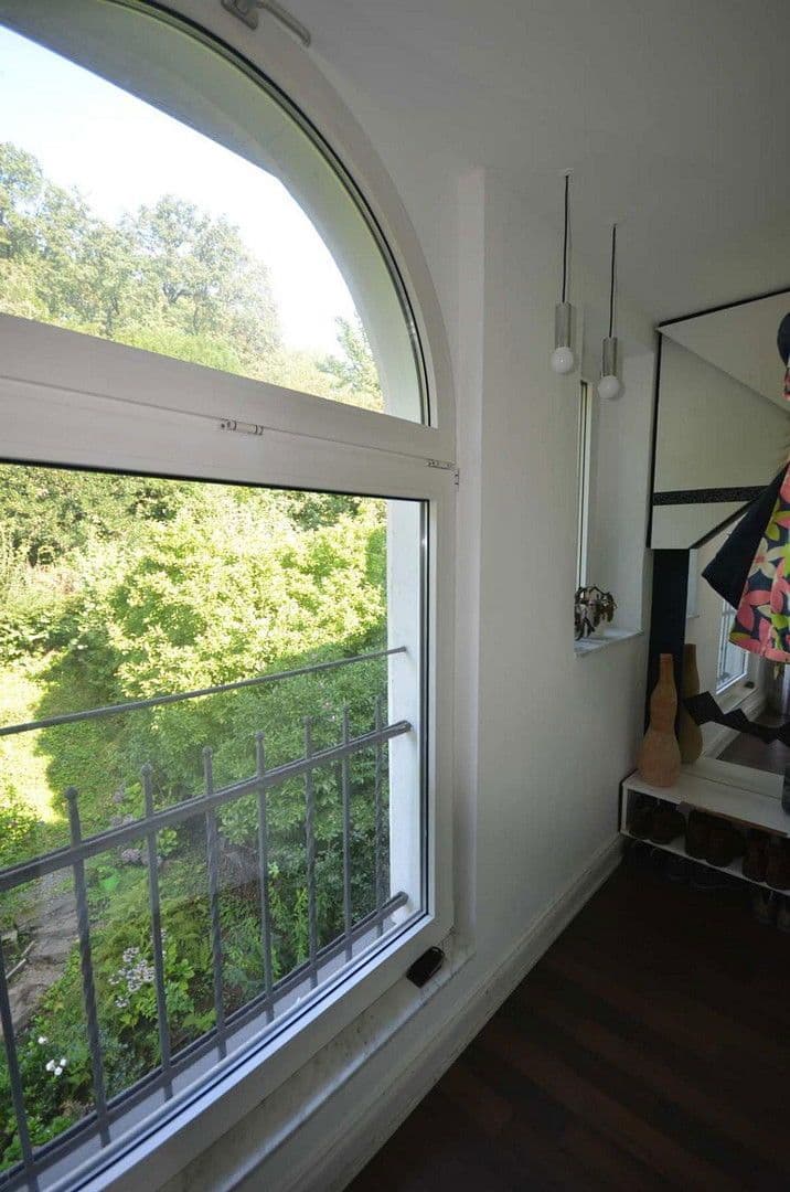 Pronájem bytu 3+kk 111 m², Gronaustraße 35, Wuppertal, Severní Porýní-Vestfálsko Pronájem bytu 3+kk 111 m², Gronaustraße 35, Wuppertal, Severní Porýní-Vestfálsko