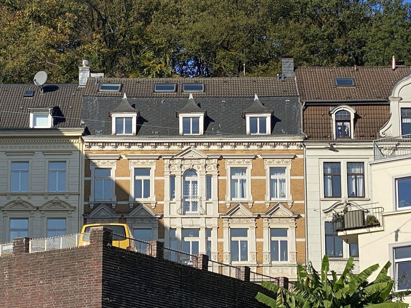 Pronájem bytu 3+kk 111 m², Gronaustraße 35, Wuppertal, Severní Porýní-Vestfálsko Pronájem bytu 3+kk 111 m², Gronaustraße 35, Wuppertal, Severní Porýní-Vestfálsko