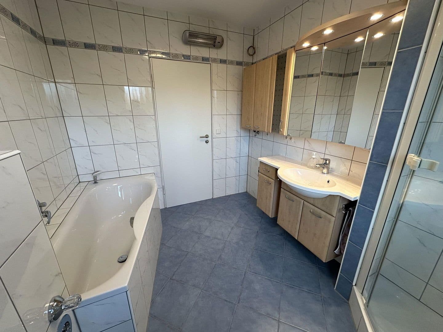 Pronájem bytu 3+1 82 m², Ansbach, Bavorsko Pronájem bytu 3+1 82 m², Ansbach, Bavorsko