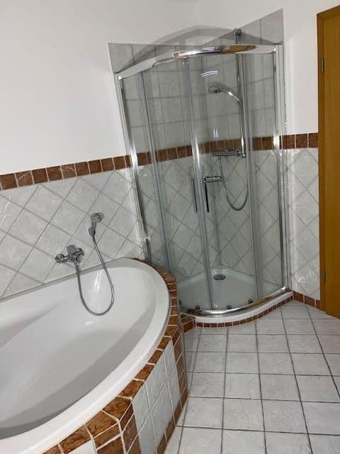 Prodej domu 130 m², pozemek 237 m², Neufahrn, Bavorsko Prodej domu 130 m², pozemek 237 m², Neufahrn, Bavorsko