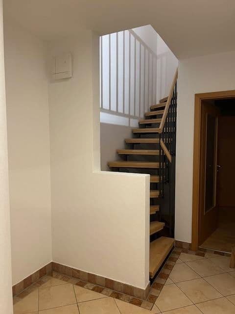 Prodej domu 130 m², pozemek 237 m², Neufahrn, Bavorsko Prodej domu 130 m², pozemek 237 m², Neufahrn, Bavorsko