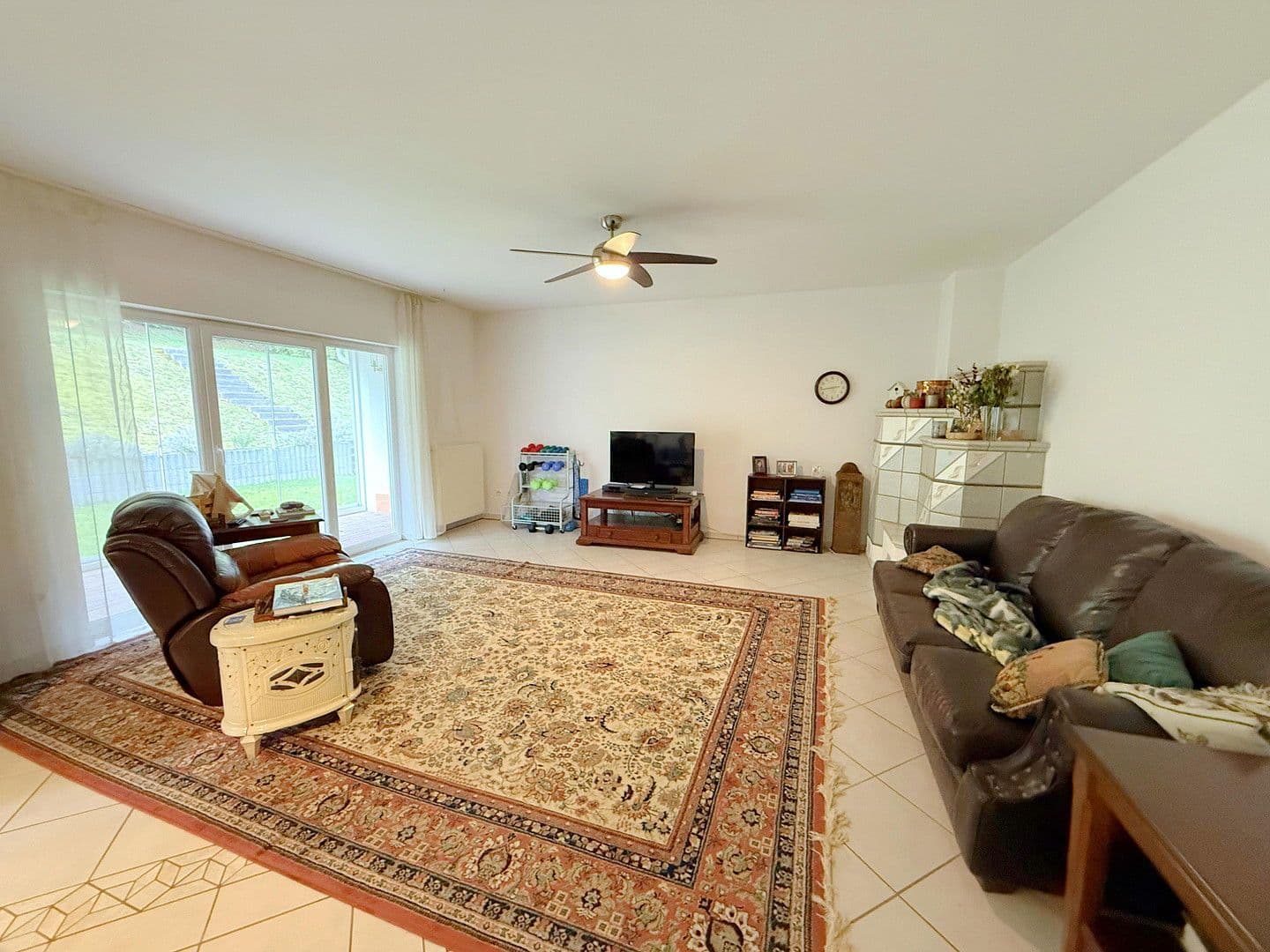 Prodej domu 259 m², pozemek 809 m², Ilsbachstraße 11, Hettenhausen, Porýní-Falc Prodej domu 259 m², pozemek 809 m², Ilsbachstraße 11, Hettenhausen, Porýní-Falc