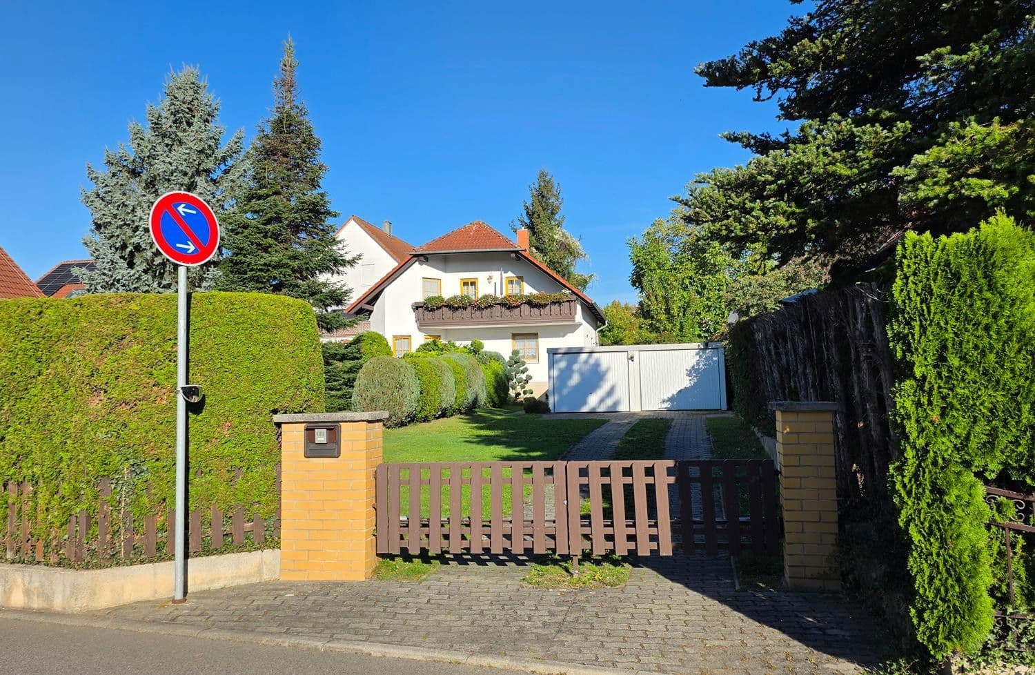 Prodej domu 128 m², pozemek 823 m², Radeberg, Sasko Prodej domu 128 m², pozemek 823 m², Radeberg, Sasko