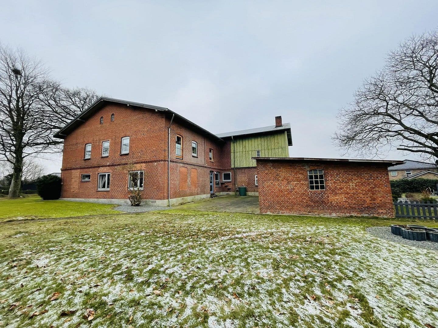 Prodej domu 269 m², pozemek 3.368 m², Luhnstedt, Šlesvicko-Holštýnsko Prodej domu 269 m², pozemek 3.368 m², Luhnstedt, Šlesvicko-Holštýnsko
