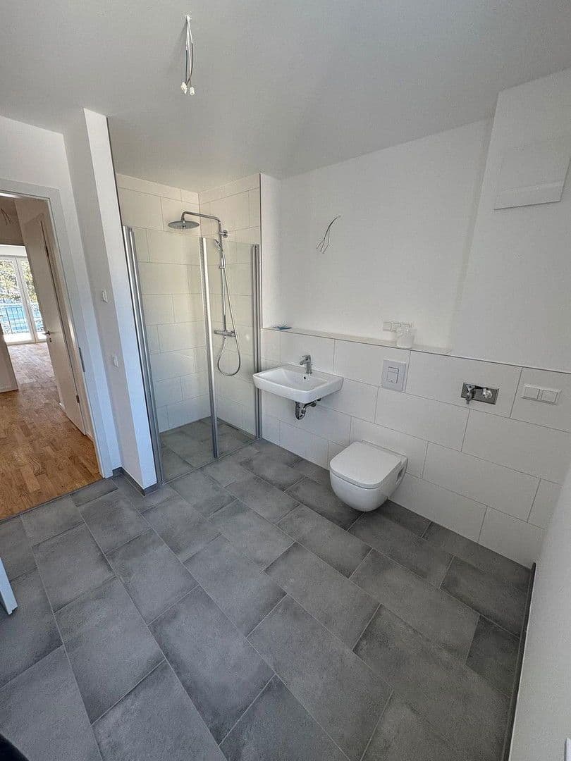 Pronájem bytu 3+1 76 m², Bahnhofstraße 108, Blankenfelde-Mahlow, Braniborsko Pronájem bytu 3+1 76 m², Bahnhofstraße 108, Blankenfelde-Mahlow, Braniborsko