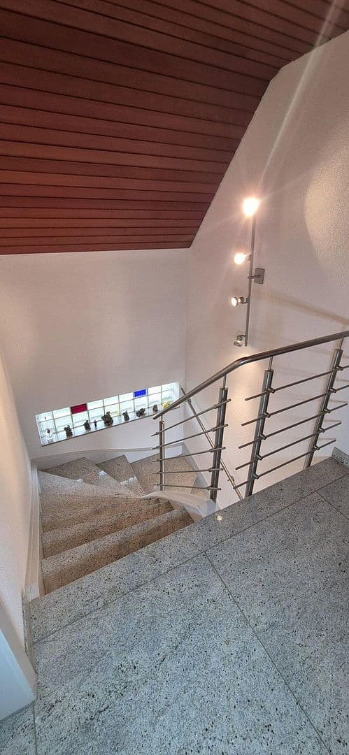 Prodej domu 187 m², pozemek 487 m², Mühlacker, Bádensko-Württembersko Prodej domu 187 m², pozemek 487 m², Mühlacker, Bádensko-Württembersko