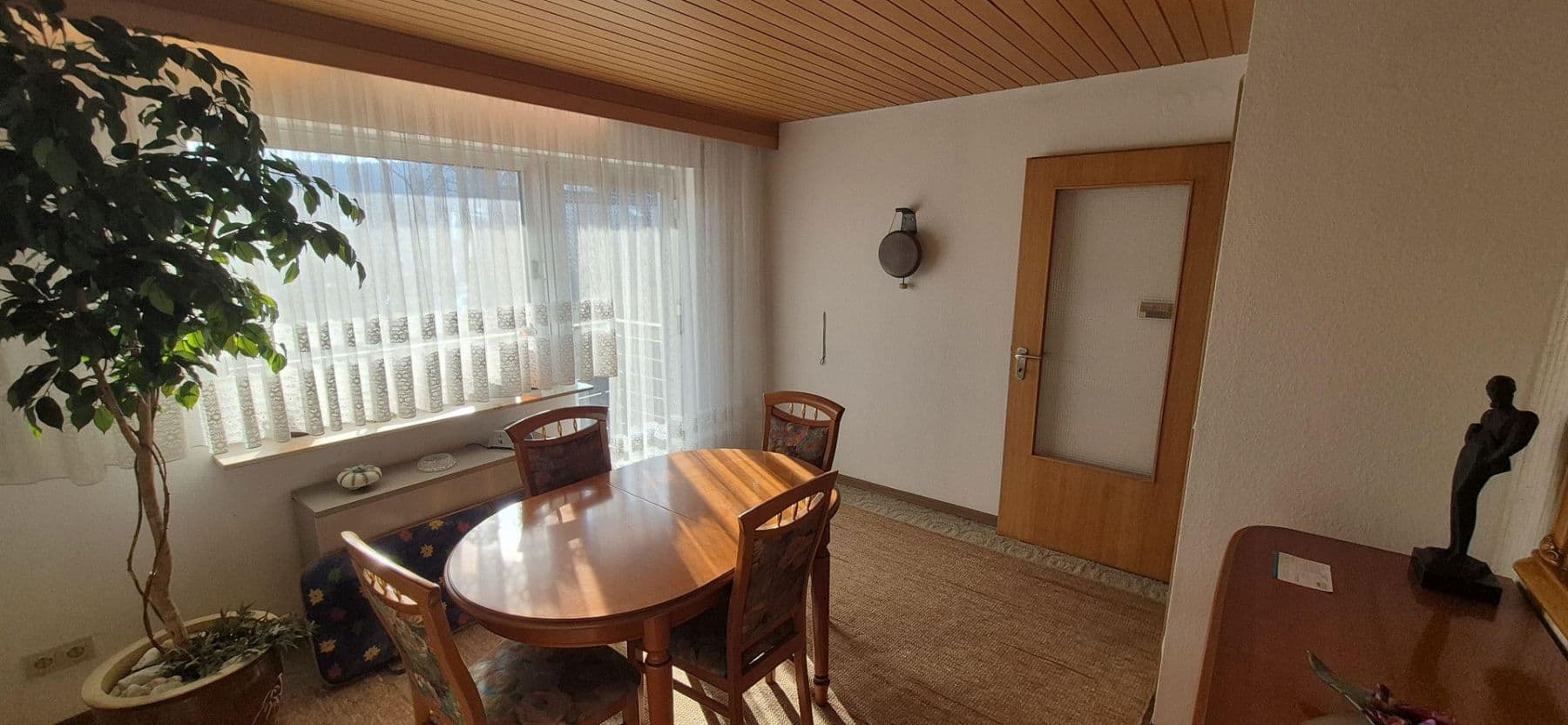 Prodej domu 187 m², pozemek 487 m², Mühlacker, Bádensko-Württembersko Prodej domu 187 m², pozemek 487 m², Mühlacker, Bádensko-Württembersko