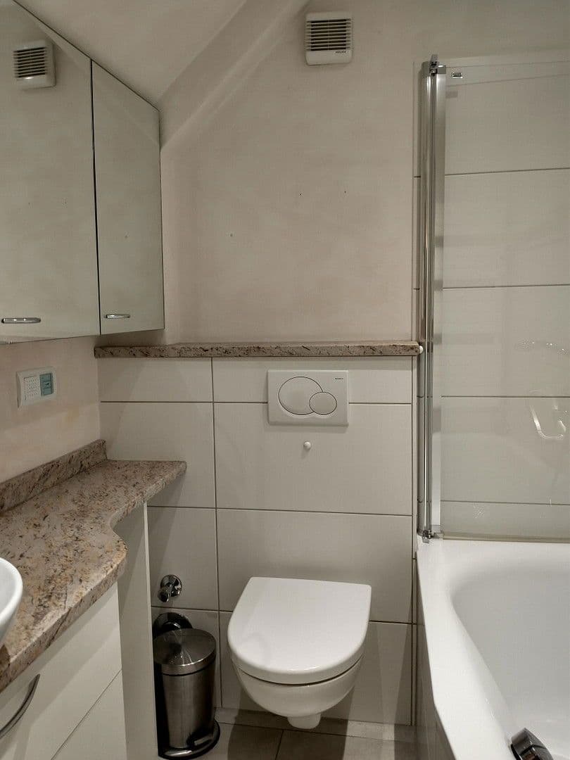 Pronájem bytu 2+kk 67 m², Hannover, Dolní Sasko Pronájem bytu 2+kk 67 m², Hannover, Dolní Sasko