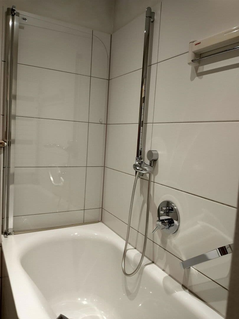 Pronájem bytu 2+kk 67 m², Hannover, Dolní Sasko Pronájem bytu 2+kk 67 m², Hannover, Dolní Sasko