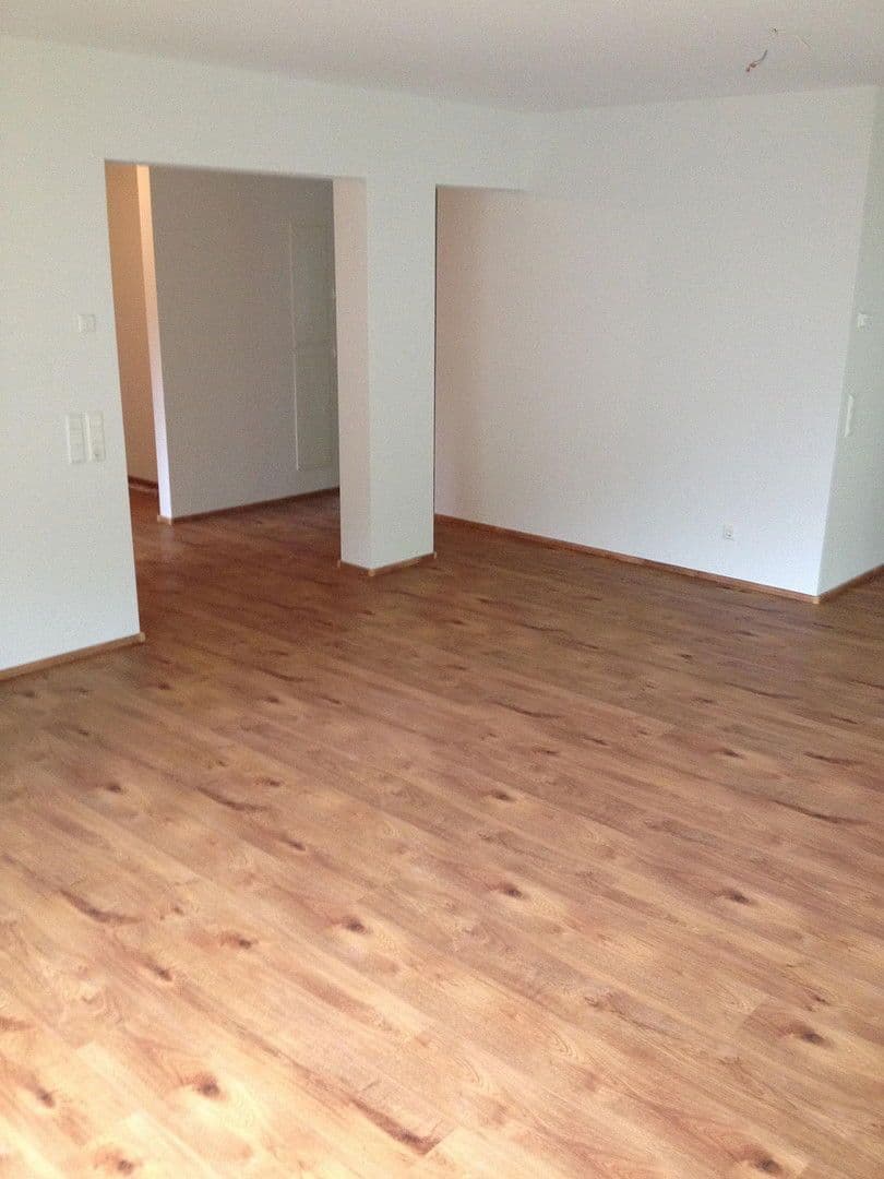 Pronájem bytu 3+1 112 m², Herbolzheim, Bádensko-Württembersko Pronájem bytu 3+1 112 m², Herbolzheim, Bádensko-Württembersko