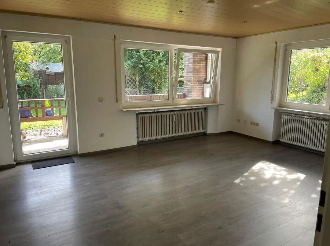 Pronájem bytu 3+1 85 m², Ortenberg, Hessen Pronájem bytu 3+1 85 m², Ortenberg, Hessen