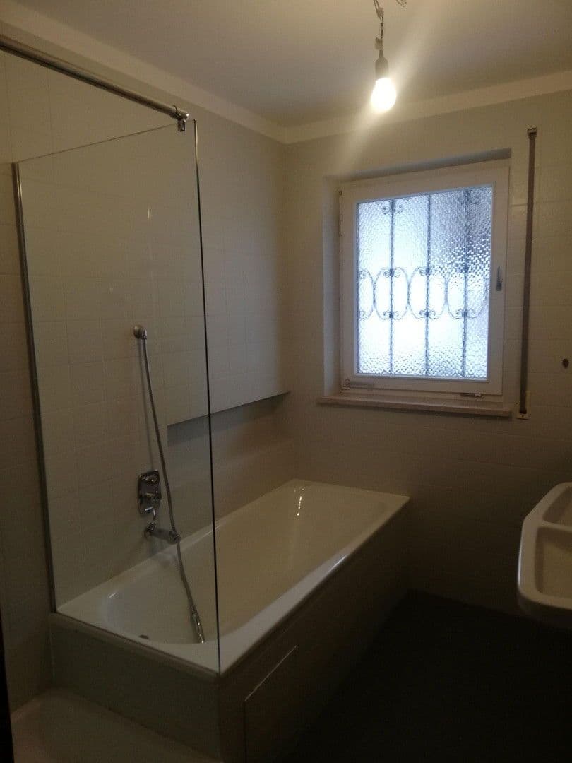 Pronájem bytu 2+1 61 m², Dr. Aschenbrenner Str. 16, Unterwössen, Bavorsko Pronájem bytu 2+1 61 m², Dr. Aschenbrenner Str. 16, Unterwössen, Bavorsko