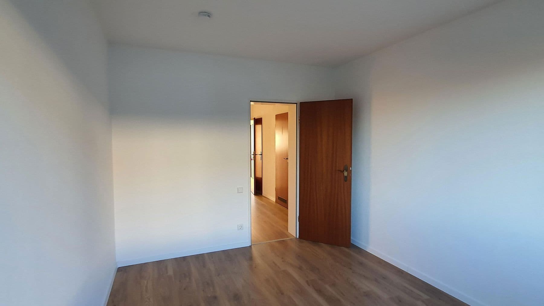 Pronájem bytu 3+kk 82 m², Duisburg, Severní Porýní-Vestfálsko Pronájem bytu 3+kk 82 m², Duisburg, Severní Porýní-Vestfálsko
