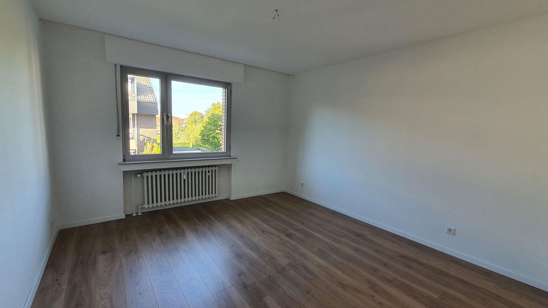 Pronájem bytu 3+kk 82 m², Duisburg, Severní Porýní-Vestfálsko Pronájem bytu 3+kk 82 m², Duisburg, Severní Porýní-Vestfálsko