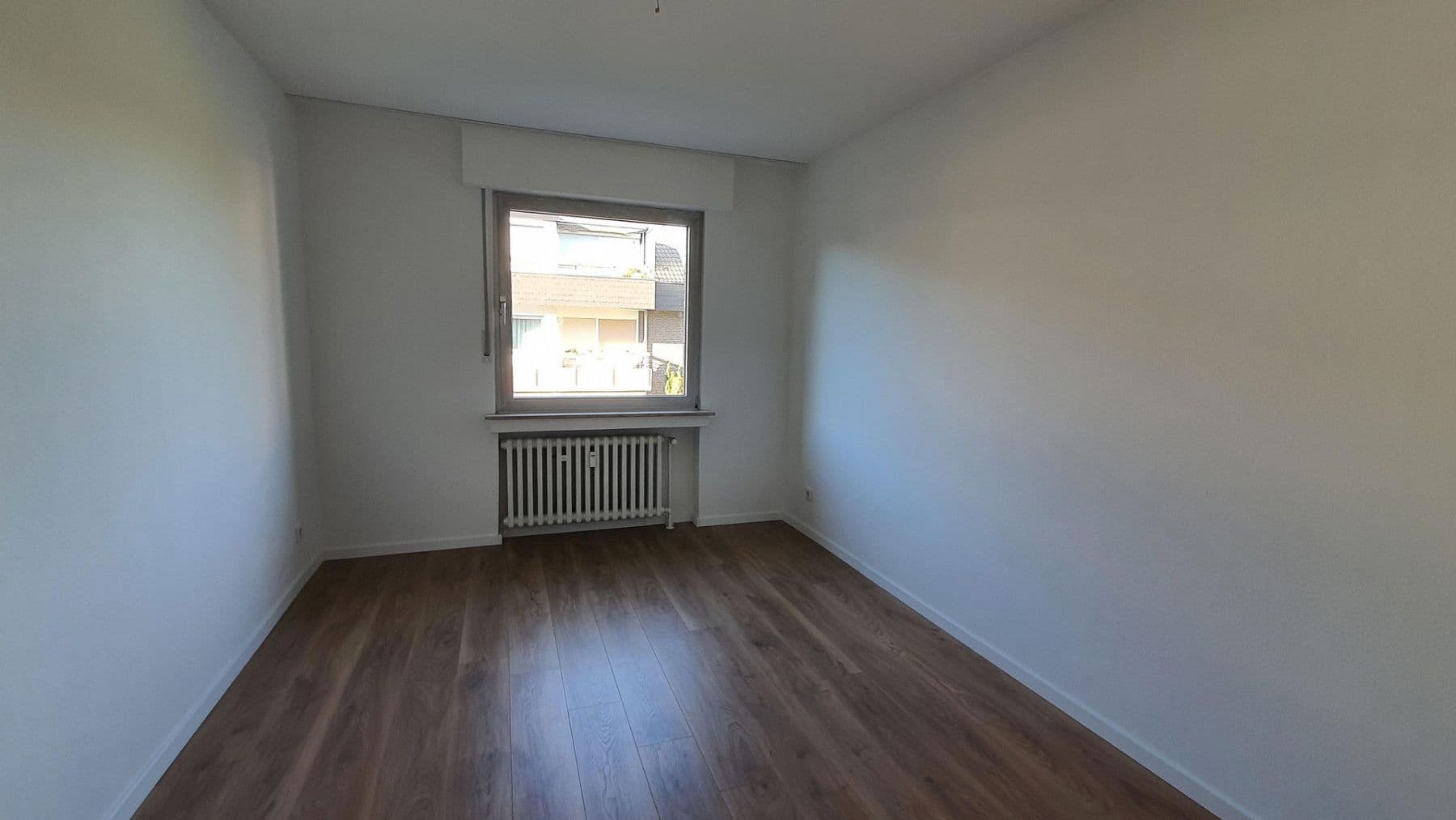 Pronájem bytu 3+kk 82 m², Duisburg, Severní Porýní-Vestfálsko Pronájem bytu 3+kk 82 m², Duisburg, Severní Porýní-Vestfálsko