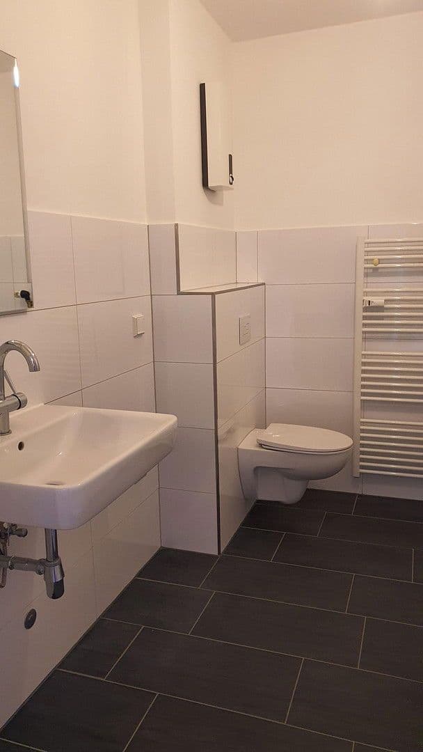 Pronájem bytu 3+kk 82 m², Duisburg, Severní Porýní-Vestfálsko Pronájem bytu 3+kk 82 m², Duisburg, Severní Porýní-Vestfálsko