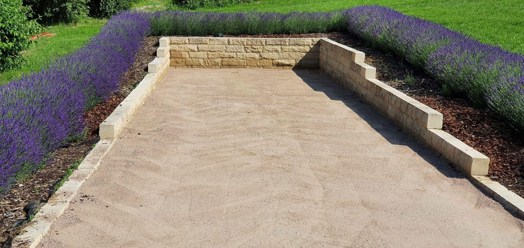 Prodej domu 570 m², pozemek 10.000 m², Duingen, Dolní Sasko Prodej domu 570 m², pozemek 10.000 m², Duingen, Dolní Sasko