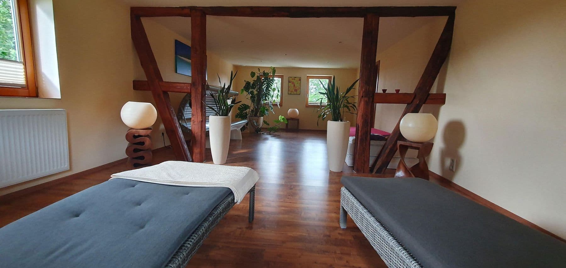 Prodej domu 570 m², pozemek 10.000 m², Duingen, Dolní Sasko Prodej domu 570 m², pozemek 10.000 m², Duingen, Dolní Sasko