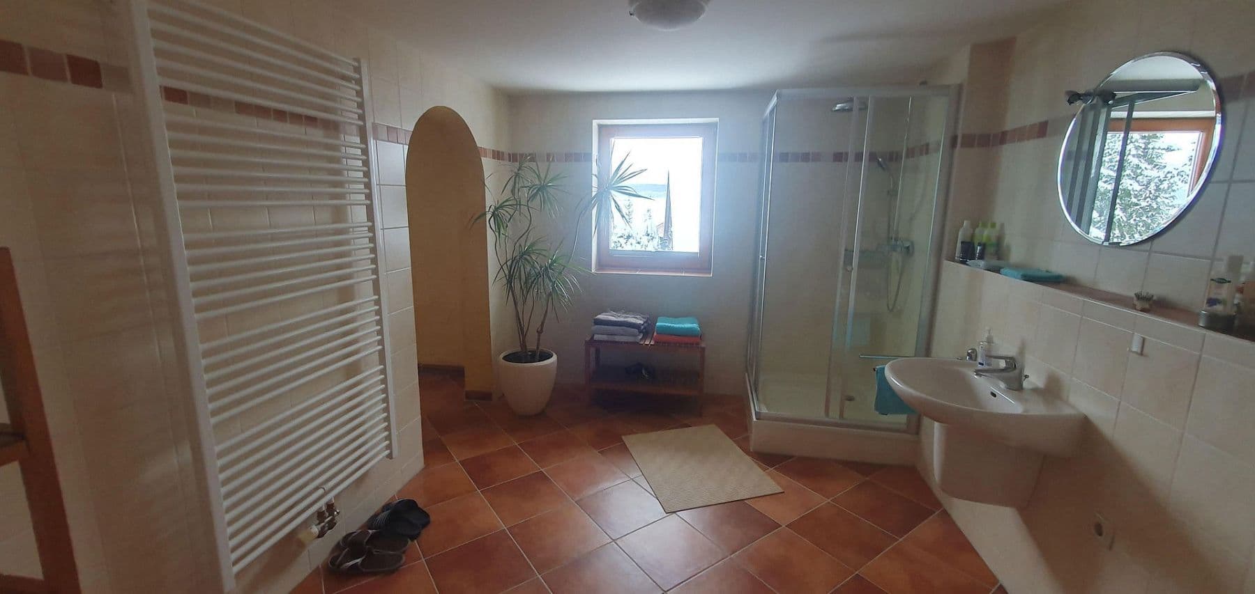 Prodej domu 570 m², pozemek 10.000 m², Duingen, Dolní Sasko Prodej domu 570 m², pozemek 10.000 m², Duingen, Dolní Sasko