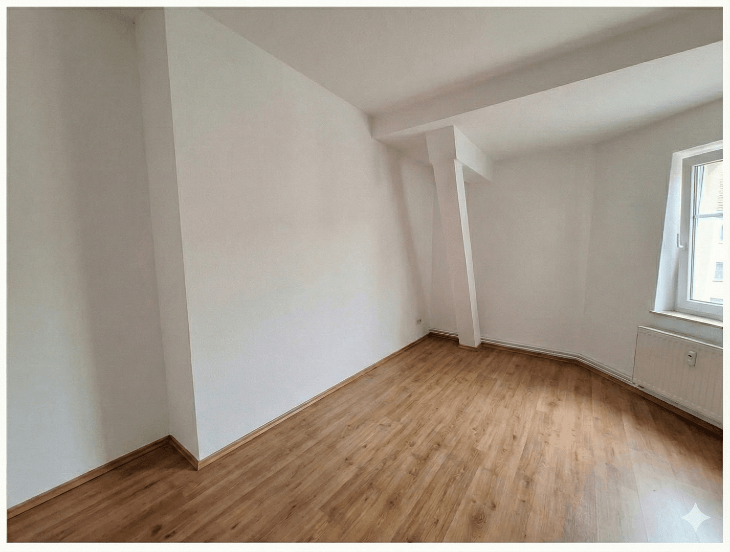 Pronájem bytu 4+1 139 m², Bahnhofstraße 23, Rathenow, Braniborsko Pronájem bytu 4+1 139 m², Bahnhofstraße 23, Rathenow, Braniborsko