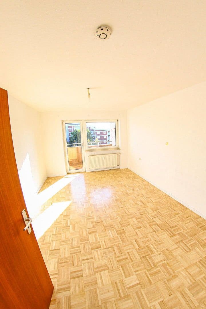 Pronájem bytu 3+kk 94 m², Hemmingen, Bádensko-Württembersko Pronájem bytu 3+kk 94 m², Hemmingen, Bádensko-Württembersko