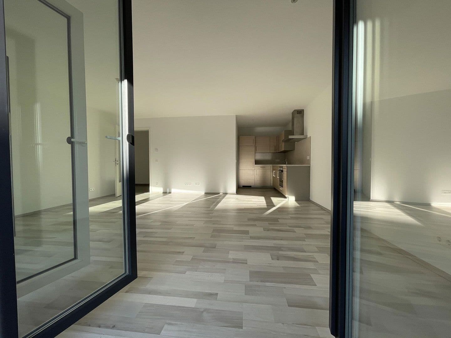 Prodej bytu 3+1 74 m², Europa-Allee 145, Frankfurt am Main, Hessen Prodej bytu 3+1 74 m², Europa-Allee 145, Frankfurt am Main, Hessen