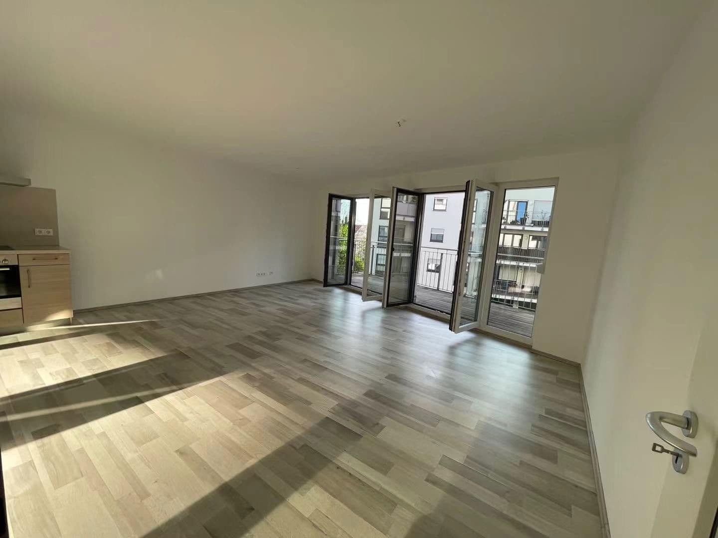 Prodej bytu 3+1 74 m², Europa-Allee 145, Frankfurt am Main, Hessen Prodej bytu 3+1 74 m², Europa-Allee 145, Frankfurt am Main, Hessen
