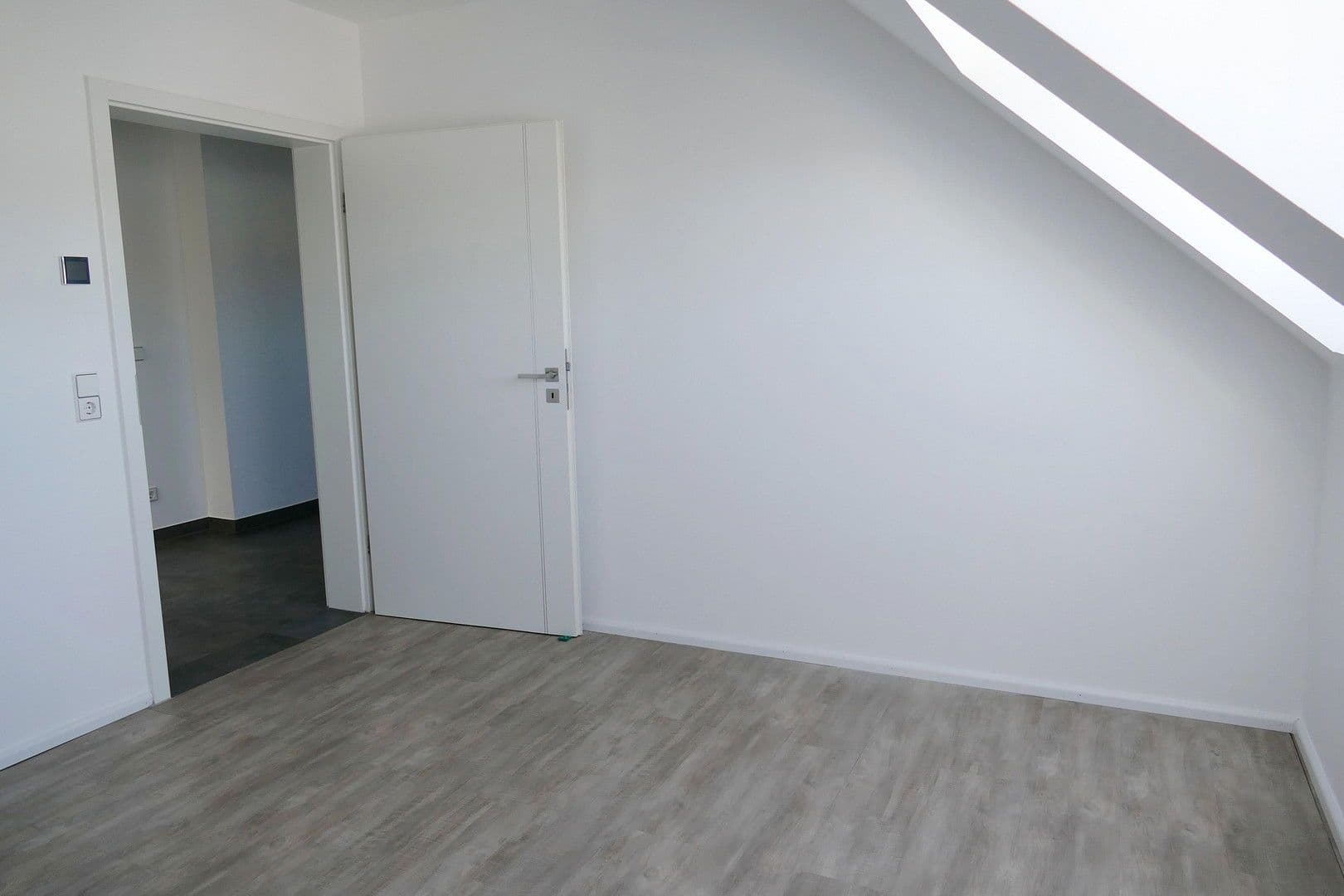Prodej bytu 4+kk 97 m², Schwaikheim, Bádensko-Württembersko Prodej bytu 4+kk 97 m², Schwaikheim, Bádensko-Württembersko