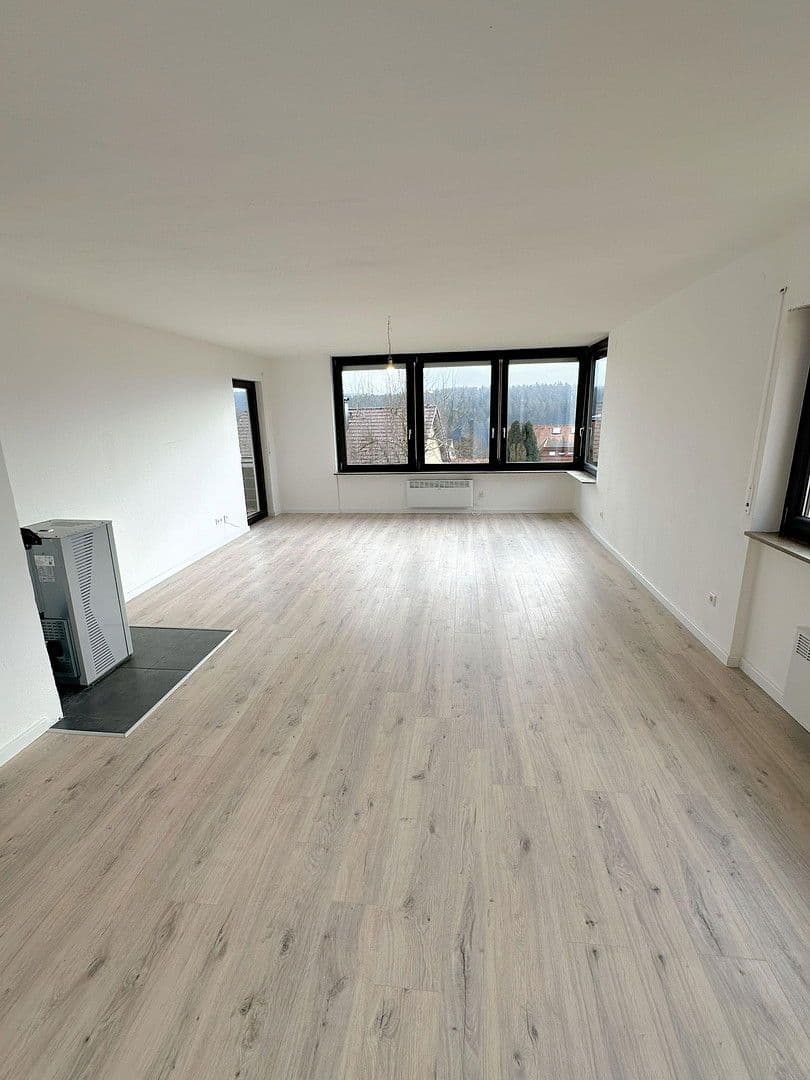 Pronájem bytu 3+kk 91 m², Altensteig, Bádensko-Württembersko Pronájem bytu 3+kk 91 m², Altensteig, Bádensko-Württembersko