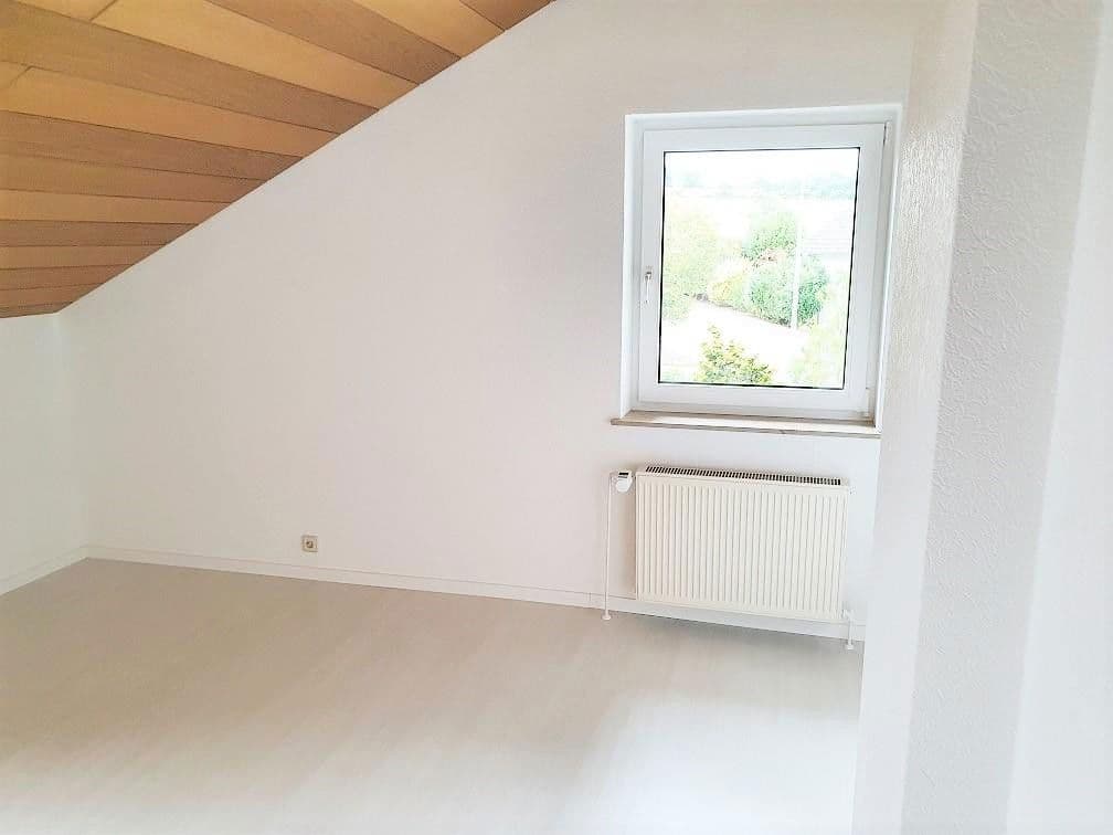 Pronájem bytu 3+1 98 m², Hünstetten, Hessen Pronájem bytu 3+1 98 m², Hünstetten, Hessen