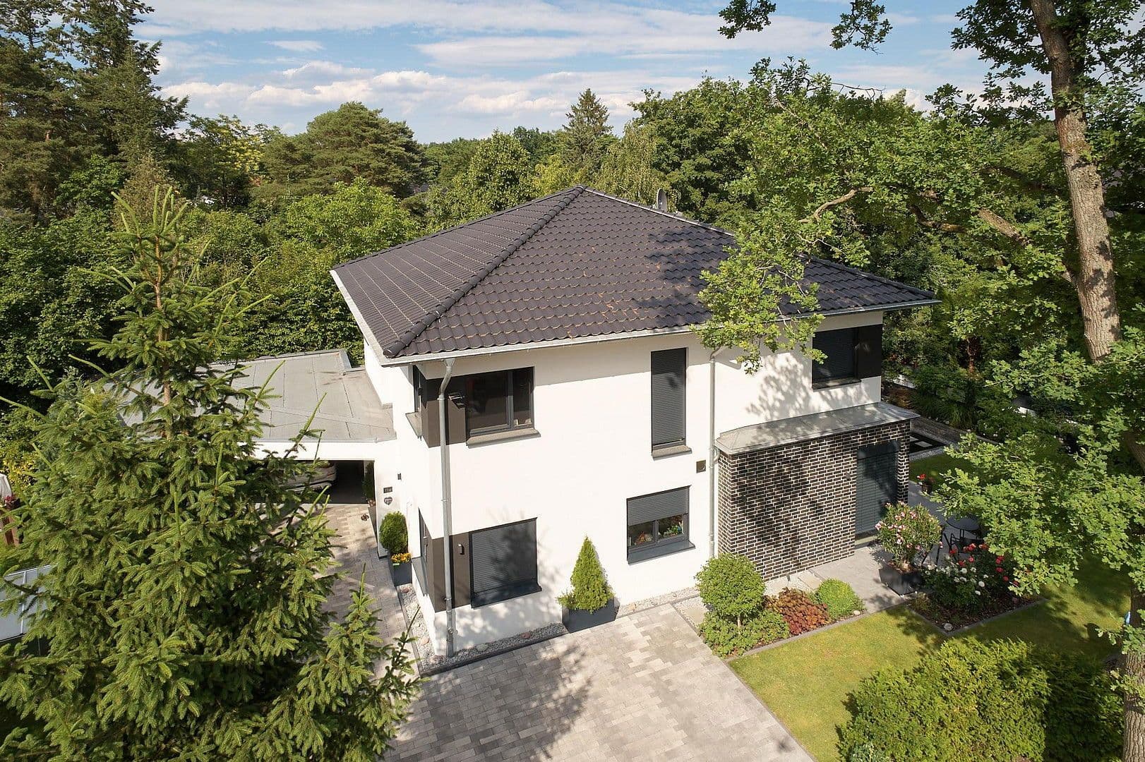 Prodej domu 218 m², pozemek 530 m², Falkensee, Braniborsko Prodej domu 218 m², pozemek 530 m², Falkensee, Braniborsko