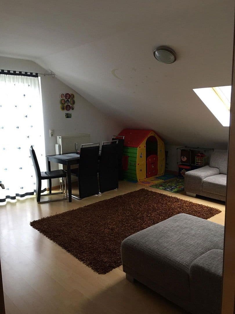 Pronájem bytu 2+1 56 m², Inhamer Str. 18 B, Bad Griesbach i.Rottal, Bavorsko Pronájem bytu 2+1 56 m², Inhamer Str. 18 B, Bad Griesbach i.Rottal, Bavorsko