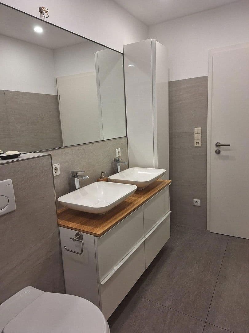 Pronájem bytu 4+kk 128 m², freiburg, Bádensko-Württembersko Pronájem bytu 4+kk 128 m², freiburg, Bádensko-Württembersko