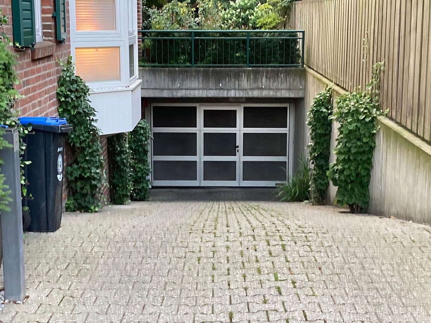 Prodej bytu 3+1 82 m², Walburgisstr., Düsseldorf (Kaiserswerth), Severní Porýní-Vestfálsko Prodej bytu 3+1 82 m², Walburgisstr., Düsseldorf (Kaiserswerth), Severní Porýní-Vestfálsko