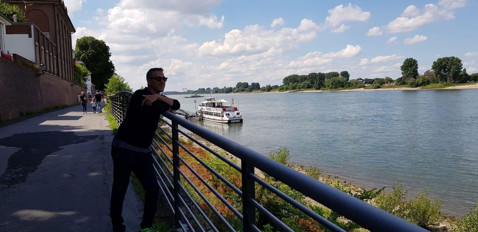 Prodej bytu 3+1 82 m², Walburgisstr., Düsseldorf (Kaiserswerth), Severní Porýní-Vestfálsko Prodej bytu 3+1 82 m², Walburgisstr., Düsseldorf (Kaiserswerth), Severní Porýní-Vestfálsko