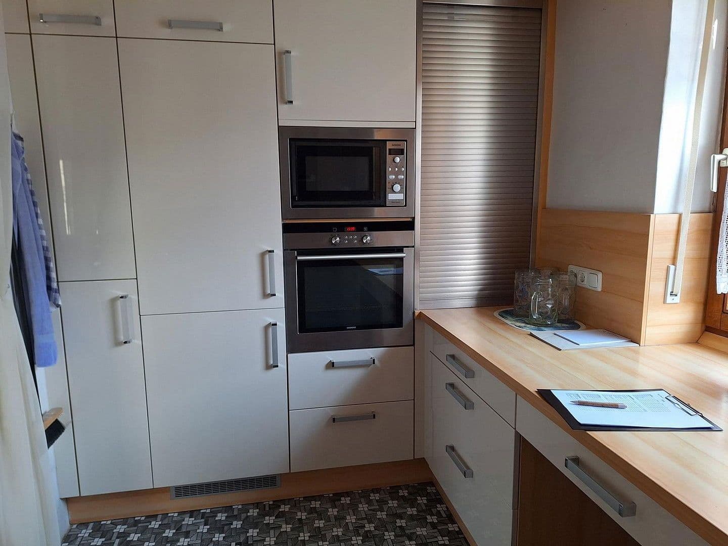 Prodej domu 383 m², pozemek 1.457 m², Schwaigener Str. 28, Mamming, Bavorsko Prodej domu 383 m², pozemek 1.457 m², Schwaigener Str. 28, Mamming, Bavorsko