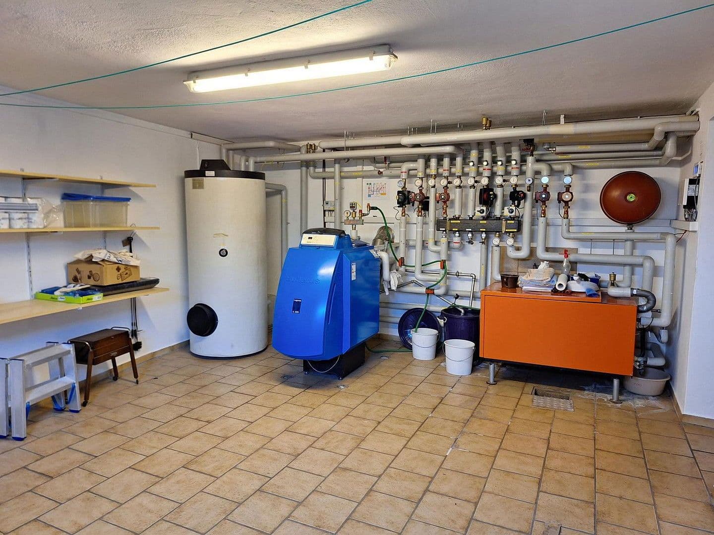 Prodej domu 383 m², pozemek 1.457 m², Schwaigener Str. 28, Mamming, Bavorsko Prodej domu 383 m², pozemek 1.457 m², Schwaigener Str. 28, Mamming, Bavorsko