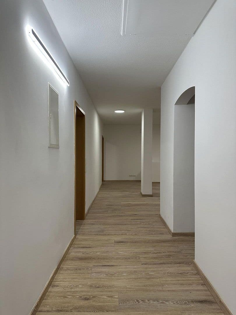 Pronájem bytu 4+1 94 m², Badstr. 131, Egloffstein, Bavorsko Pronájem bytu 4+1 94 m², Badstr. 131, Egloffstein, Bavorsko