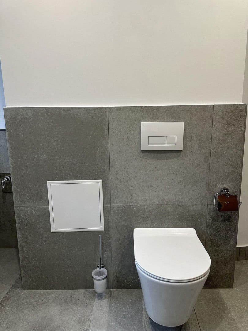 Pronájem bytu 4+1 94 m², Badstr. 131, Egloffstein, Bavorsko Pronájem bytu 4+1 94 m², Badstr. 131, Egloffstein, Bavorsko