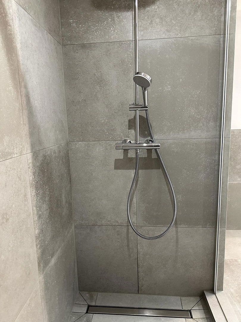 Pronájem bytu 4+1 94 m², Badstr. 131, Egloffstein, Bavorsko Pronájem bytu 4+1 94 m², Badstr. 131, Egloffstein, Bavorsko